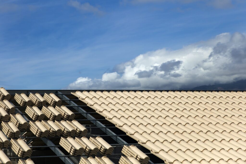Roof tiles instalation